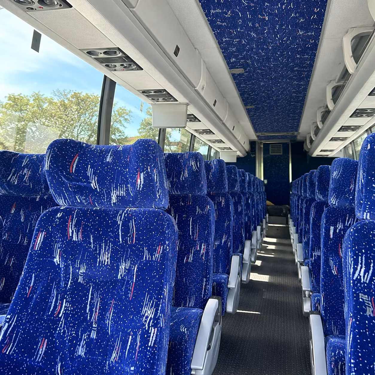 columbia charter bus hero 2