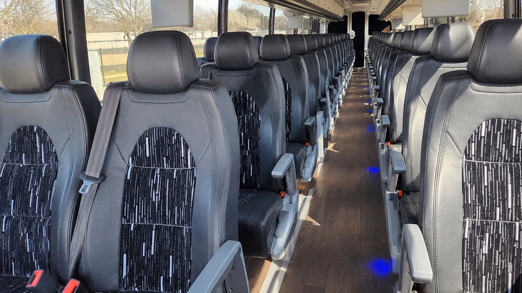 how bus type and size change charter bus prices in columbia south carolina