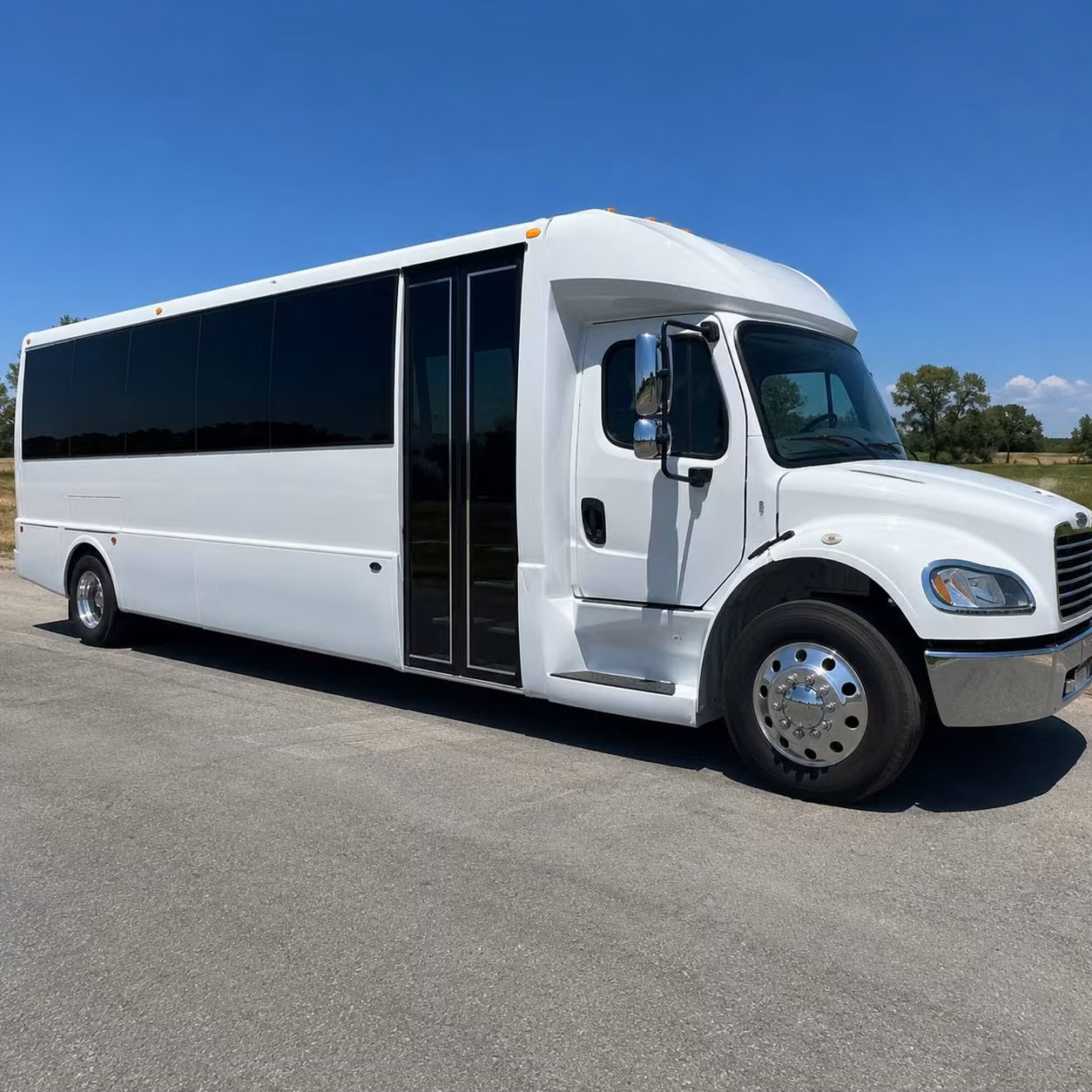 minibus and charter bus rentals for gamecocks basketball at colonial life arena