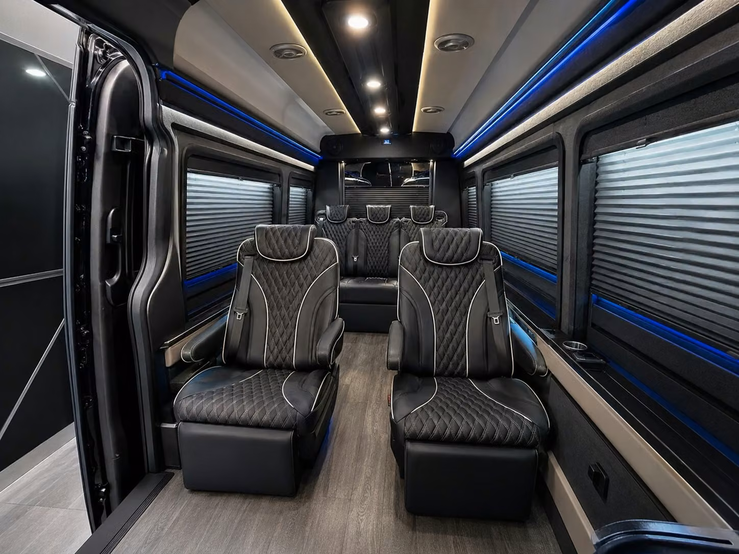 shuttle buses for columbia hotel to airport runs and convention travel